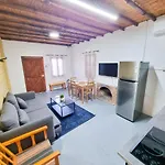 Mountains Retreat & Апартаменты *