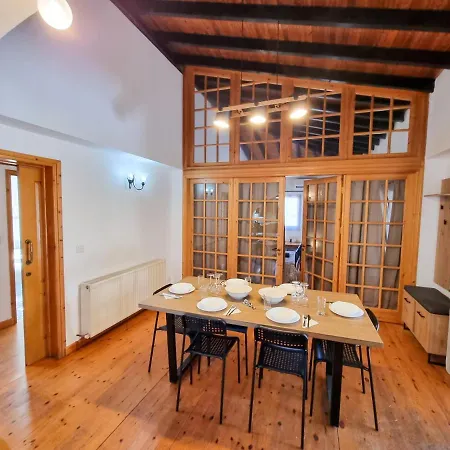 Mountains Retreat & Agios Theodoros