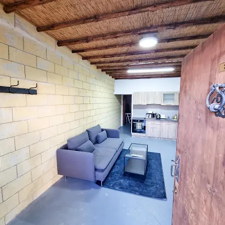 Mountains Retreat & * Agios Theodoros