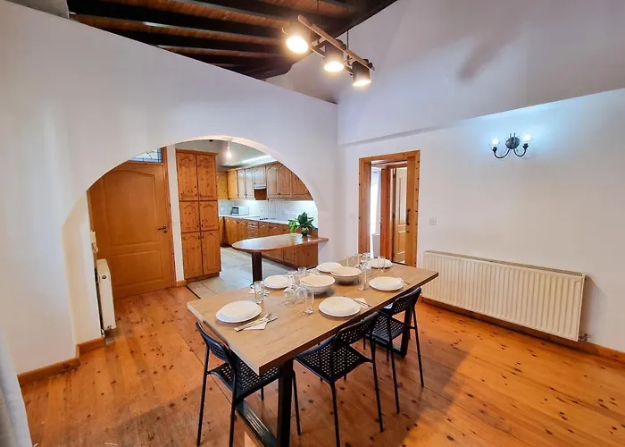 Mountains Retreat & * Agios Theodoros